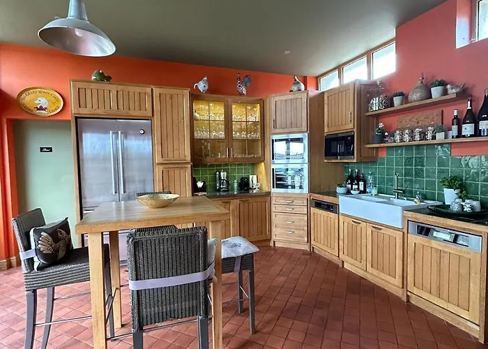 La Des 3 Vila Tamerville